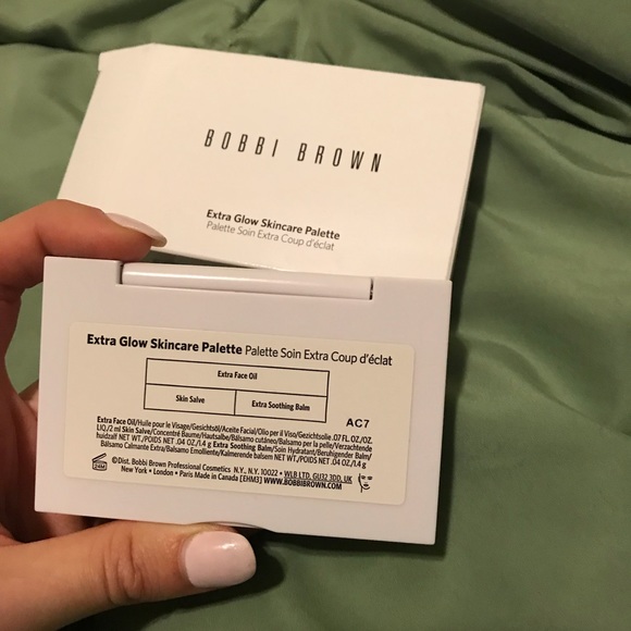 NWOT Bobbi Brown Extra Glow Skincare Palette - Picture 2 of 4